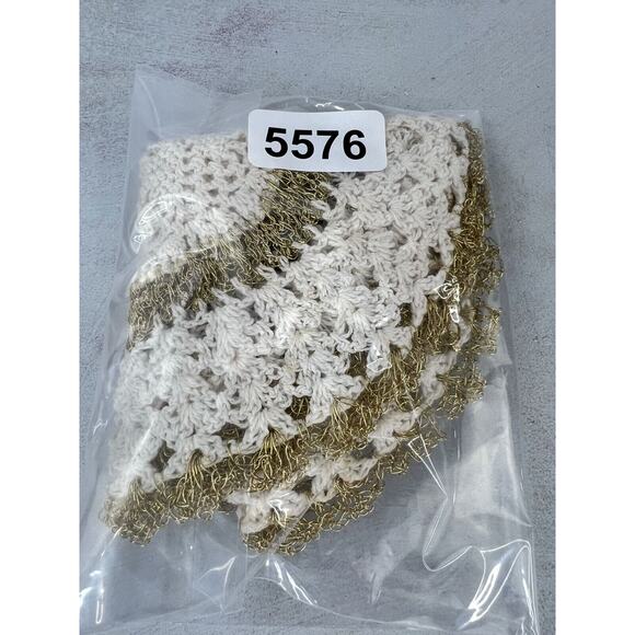 Vintage White & Gold Wire Handmade Round Crochet Dining Table Doily - Lot of 2‎ - Picture 10 of 10